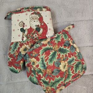 Festive Santa Oven Mitt and Pot Holder Set